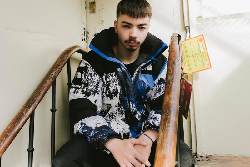 Parka Moutain Supreme x The North Face, Nylon Et Paysage Montagneux