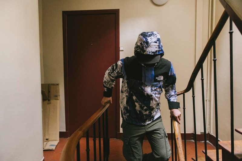 Parka Moutain Supreme x The North Face, Nylon Et Paysage Montagneux