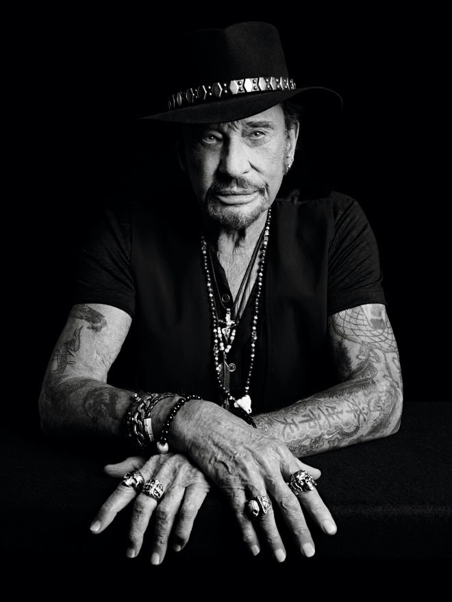 Rétrospective Stylistique Avec 51 Looks De Johnny Hallyday