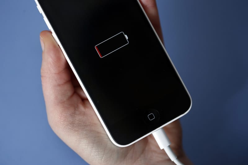 Apple Attaqué En Justice Pour La Programmation Du Ralentissement De Ses iPhones