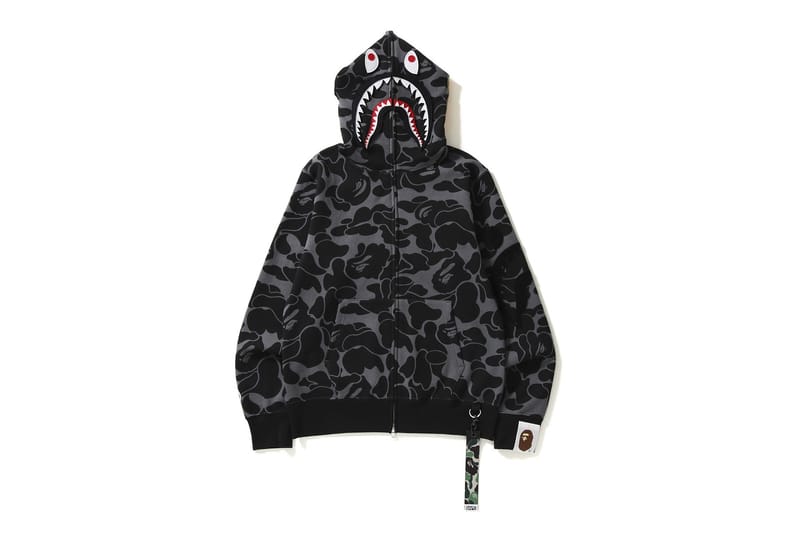 BAPE Introduit Un Nouveau Shark Hoodie Camo ABC Aux Patchs Détachables