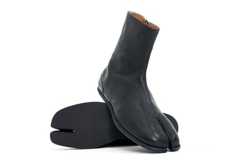 La Maison Margiela Revisite La Bottine Tabi