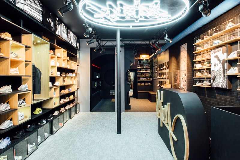 Second Magasin Opium Paris Rue Pierre Lescot