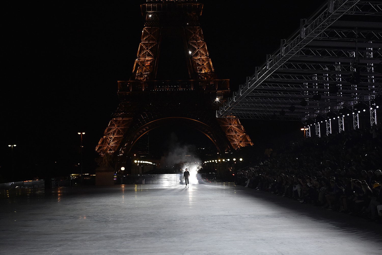 Fashion Week Paris Saint Laurent Tour Eiffel