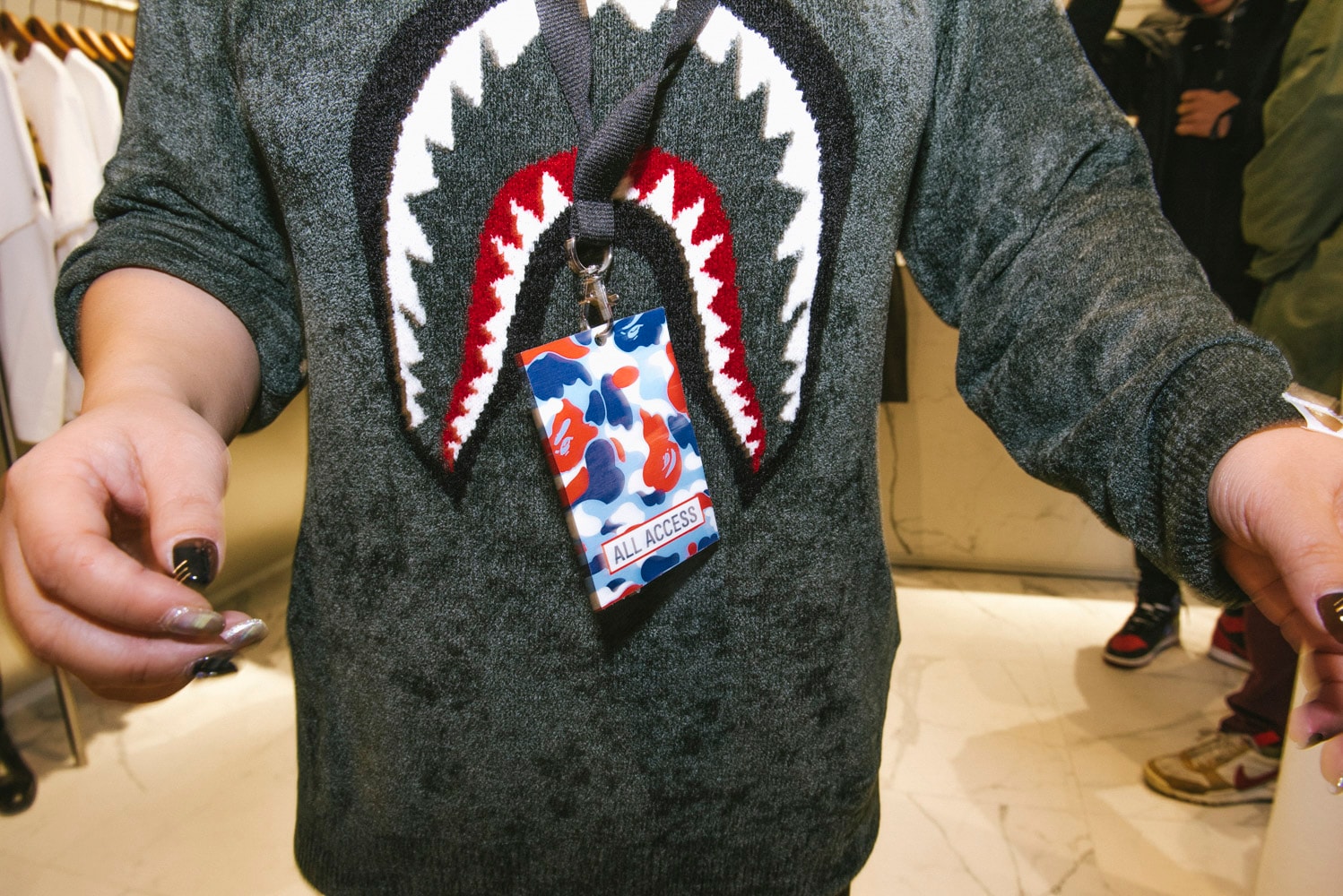 BAPE Store Paris Lancement Jaguar Marais Neige
