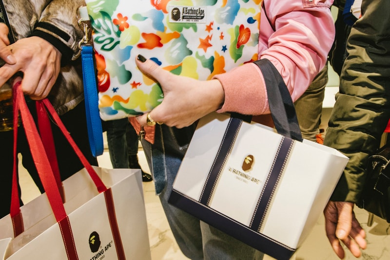 BAPE Store Paris Lancement Jaguar Marais Neige