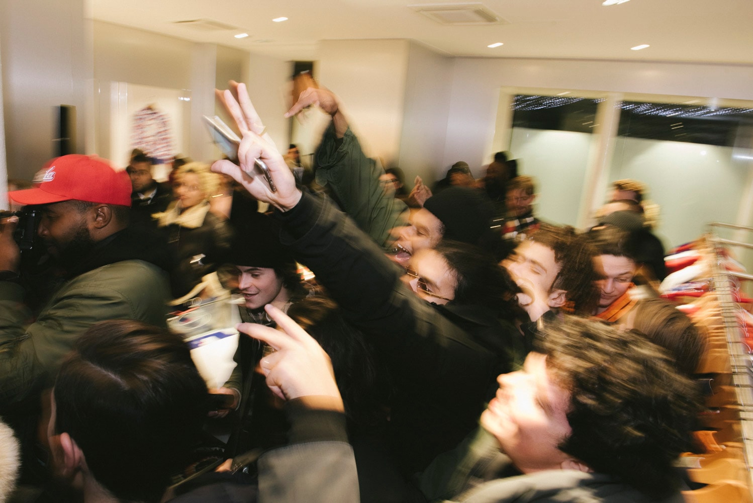 BAPE Store Paris Lancement Jaguar Marais Neige