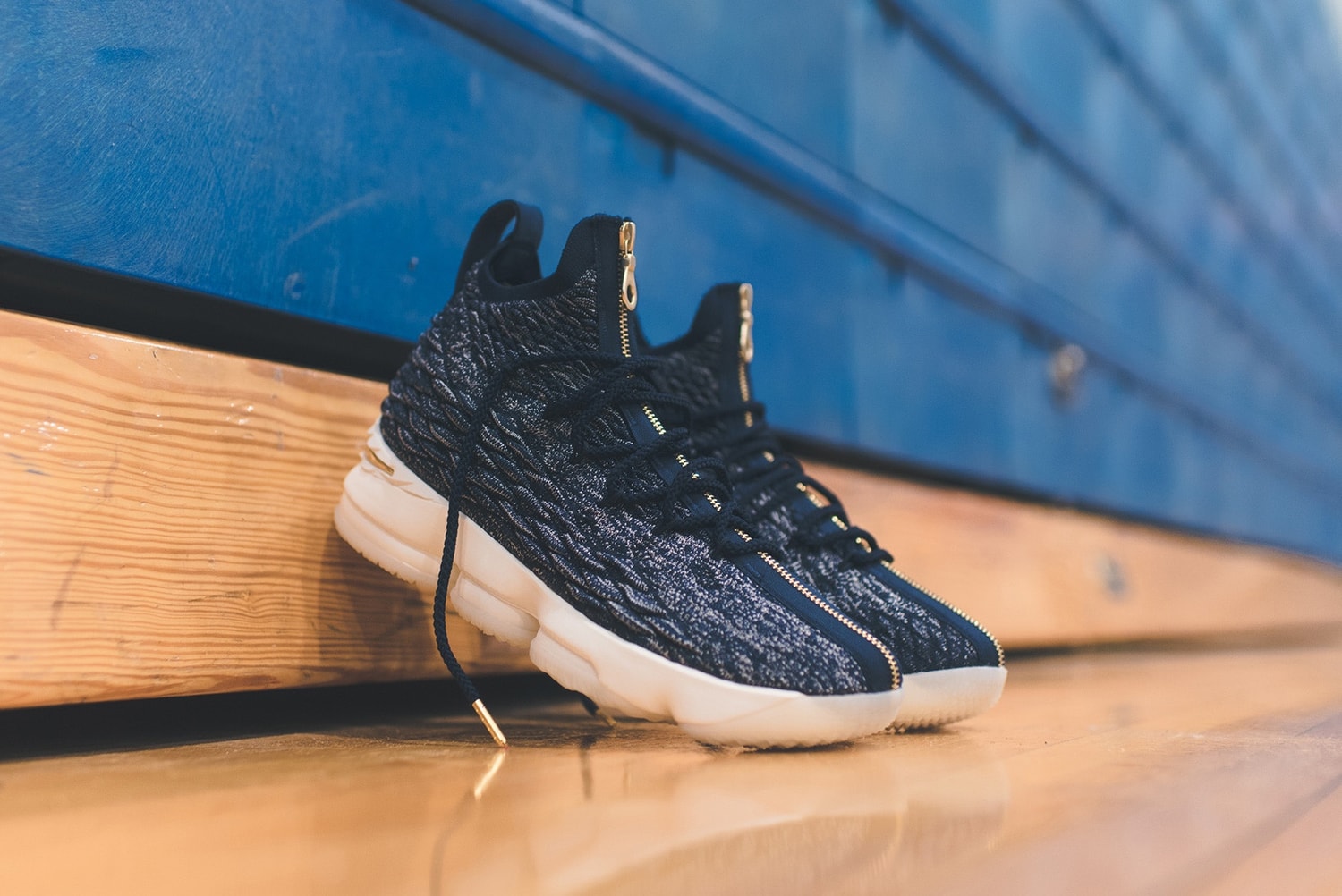 "Battle-Knit" Marine Nike Lebron 15 x KITH