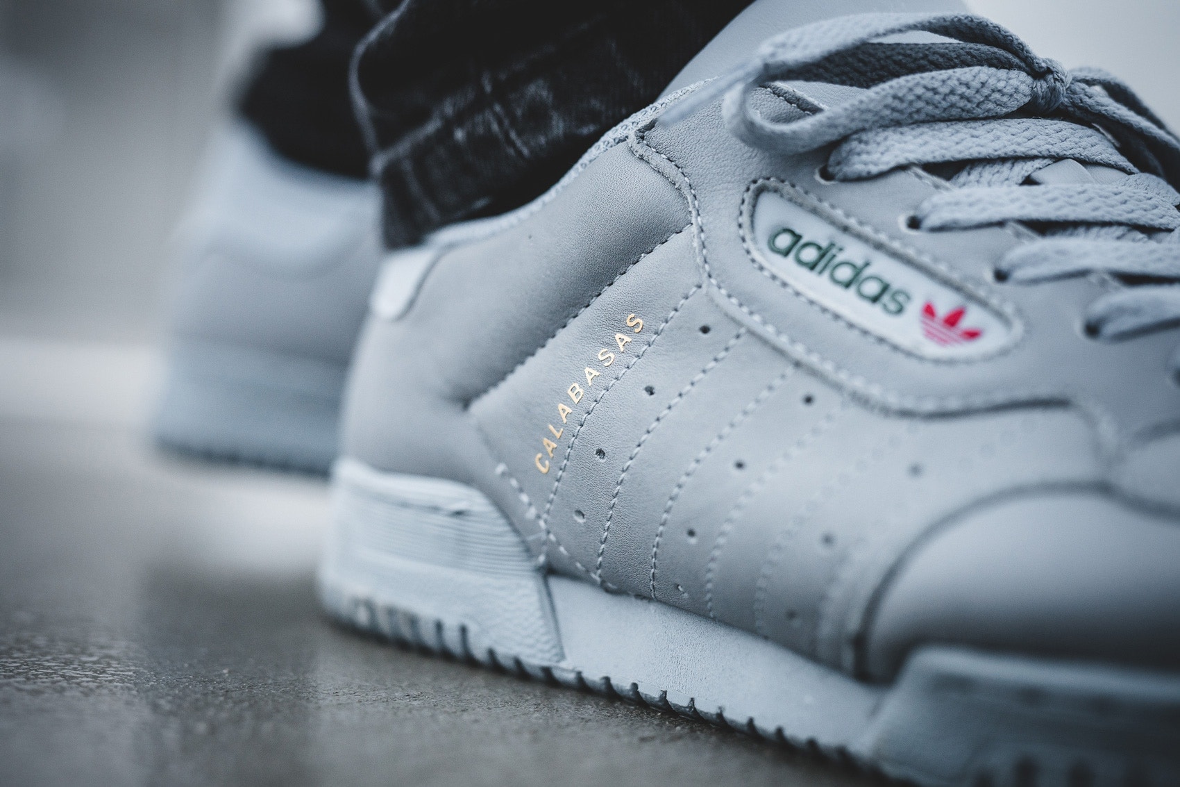 adidas Originals Powerphase Cuir Gris