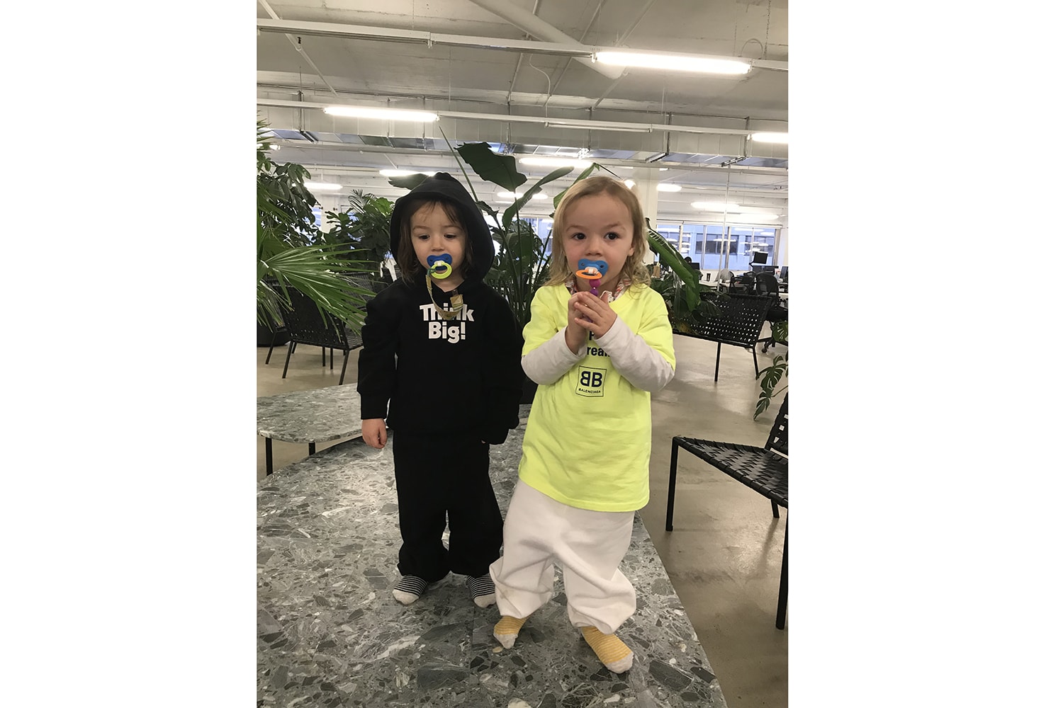 Balenciaga Kids Enfants Bureaux SSENS Montréal