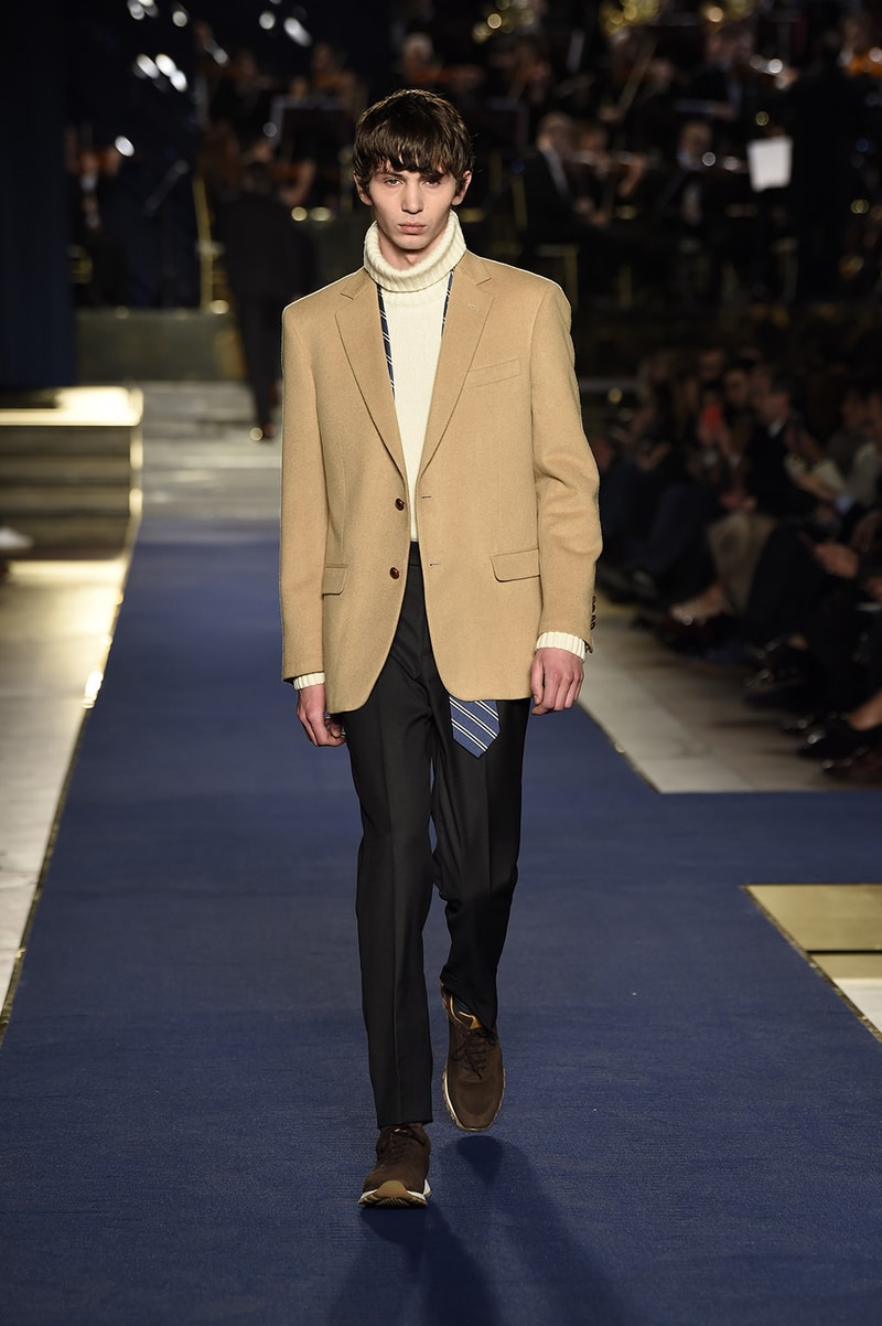 Brooks Brothers Défilé Pitti Uomo Florence Palazzo Vecchio Automne 2018