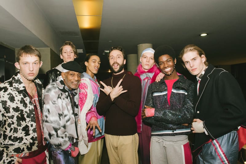 Dans Les Coulisses Du Défilé De Pigalle Lors De La Fashion Week De Paris