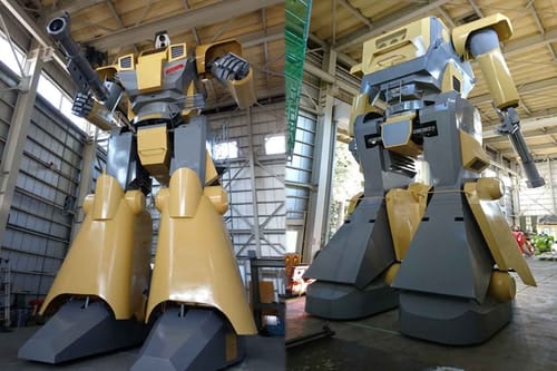 Le Robot Géant Japonais LW-Monofu A Été Développé Pour Un Usage Public