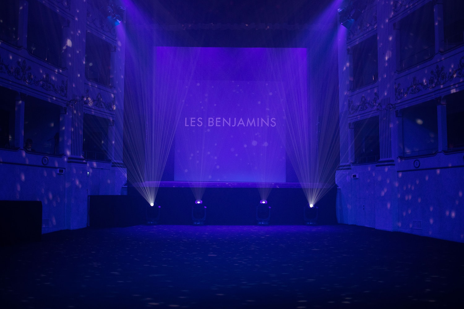 Les Benjamins Défilé Teatro Niccolini Florence Pitti Uomo Zeynep Özkanca