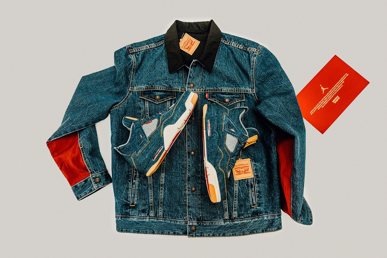 Jordan Brand Levi's Air Jordan 4 Veste Jean Réversible Flight Suit