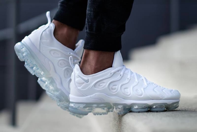 Nike Annonce La Date De Sortie De La Air VaporMax Plus “Triple White”