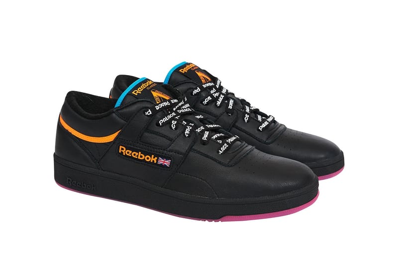 Un Premier Aperçu De La Collaboration Entre Palace Et Reebok