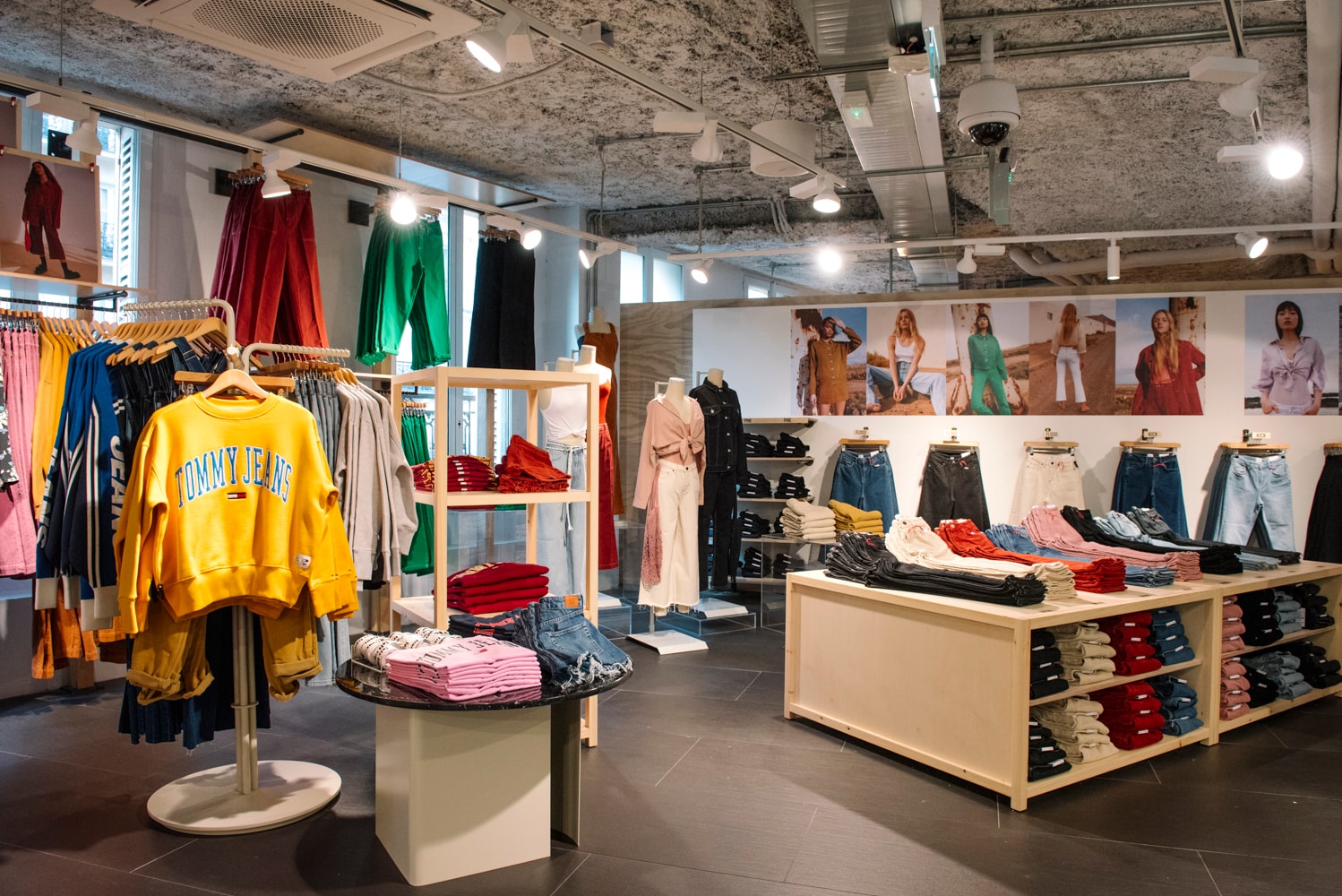 Visuels De La Première Boutique Française D'Urban Outfitters