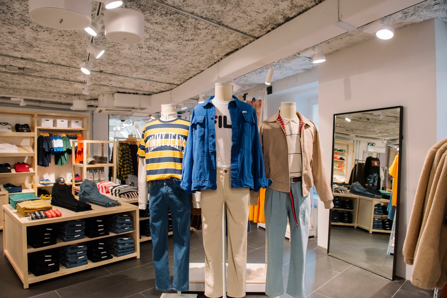 Visuels De La Première Boutique Française D'Urban Outfitters