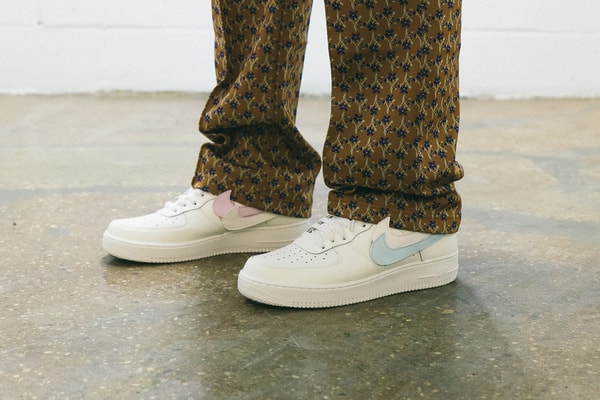 Gros Plan Sur La Nike Air Force 1 "Swoosh Pack"