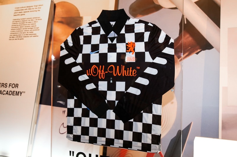 Photos De Virgil Abloh Lors Du Nike Jersey Club