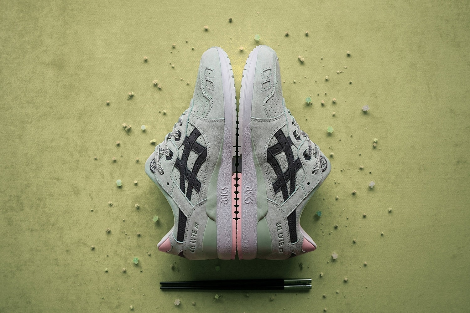 END. ASICS Gel Lyte III Wasabi