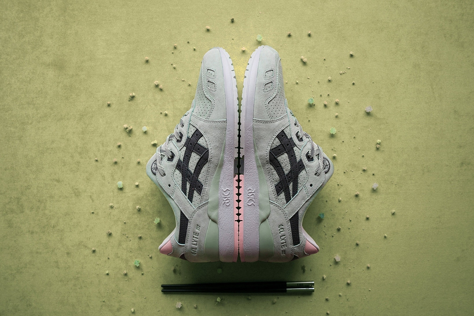 END. ASICS Gel Lyte III Wasabi