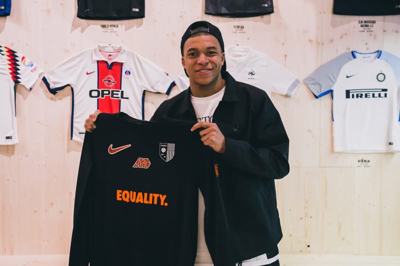Entre Sneakers Et Crampons, Une-Deux Avec Kylian Mbappé