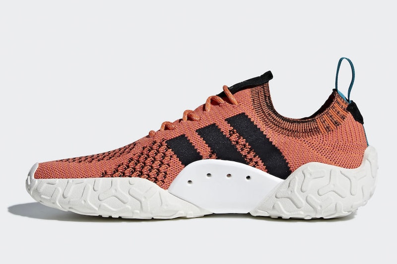 Photos F/22 Primeknit Runner