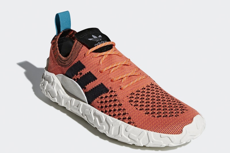 Photos F/22 Primeknit Runner
