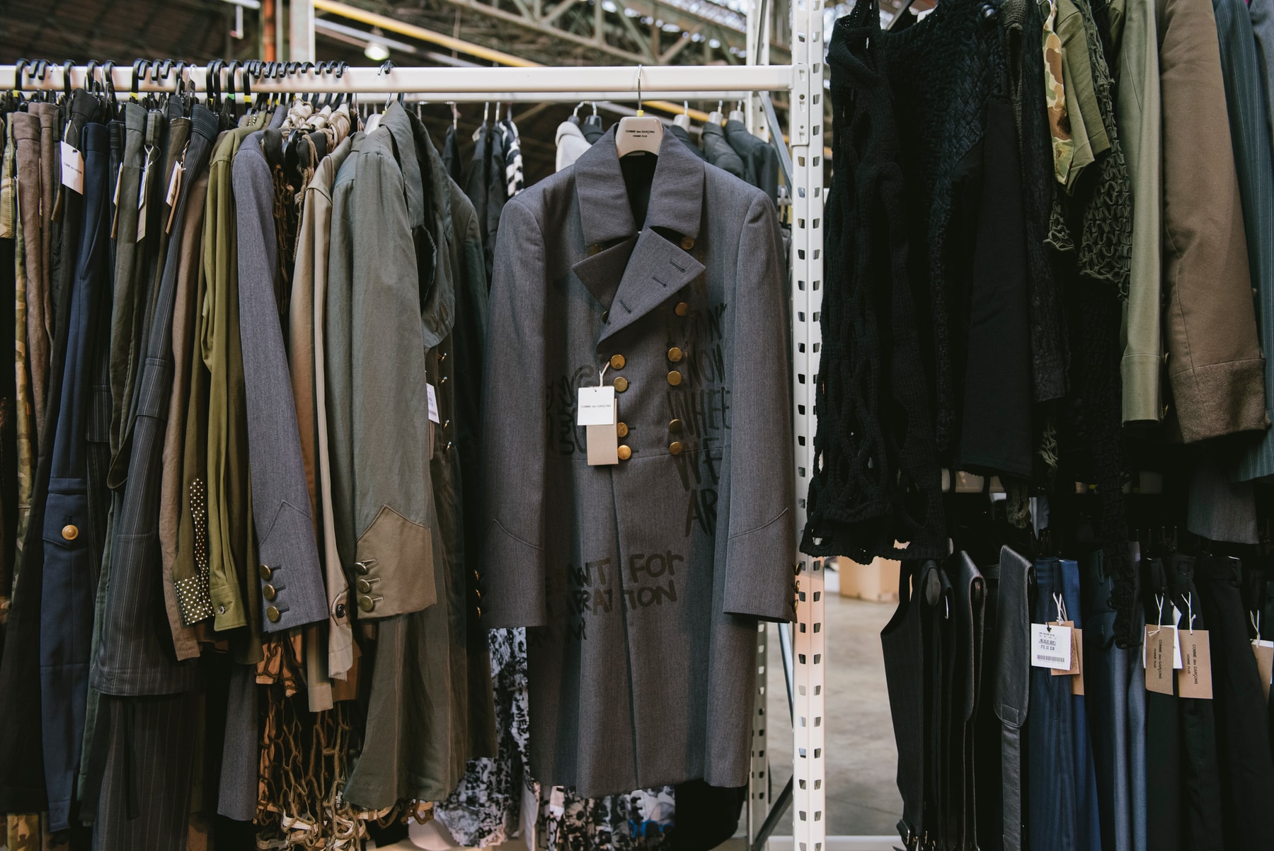 Une Nouvelle Braderie Comme des Garçons A Paris