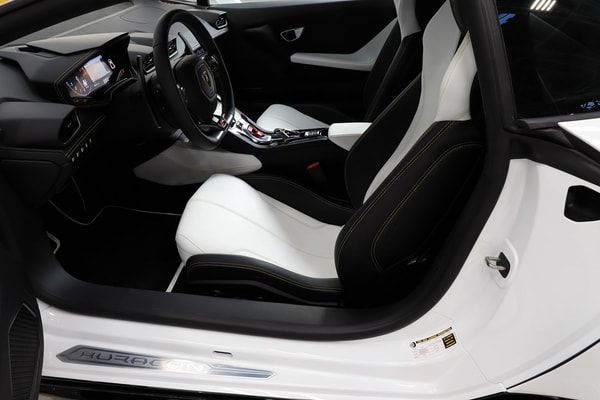 Photos Lamborghini Huracàn RWD Coupè