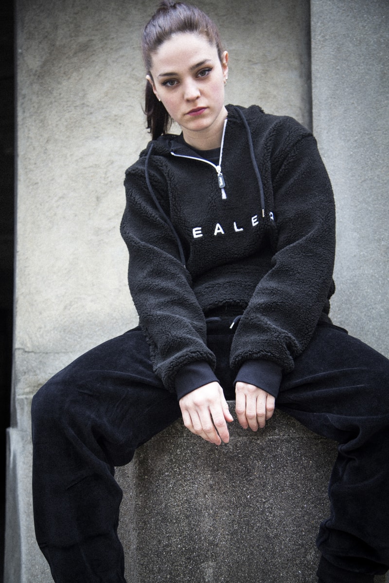 Photos Du Lookbook "Under Control" De Tealer