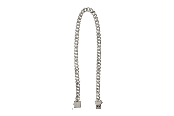 Vetements Collier USB