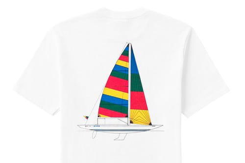 Aimé Leon Dore Sort Des Lunettes De Soleil Et Des T-Shirts
