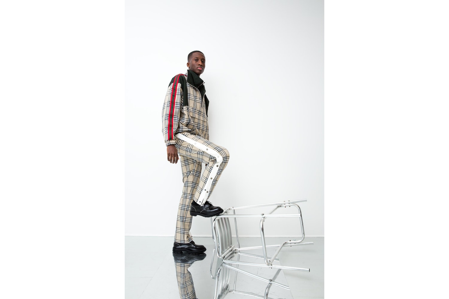 andrea crews, collection, automne, hiver, 2018, tartan, burberry
