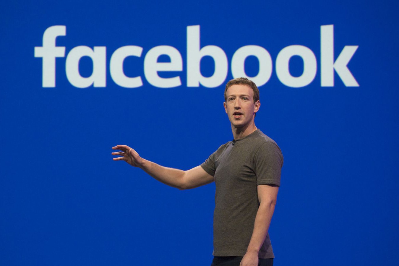 Facebook F8 Mark Zuckerberg Oculus Go