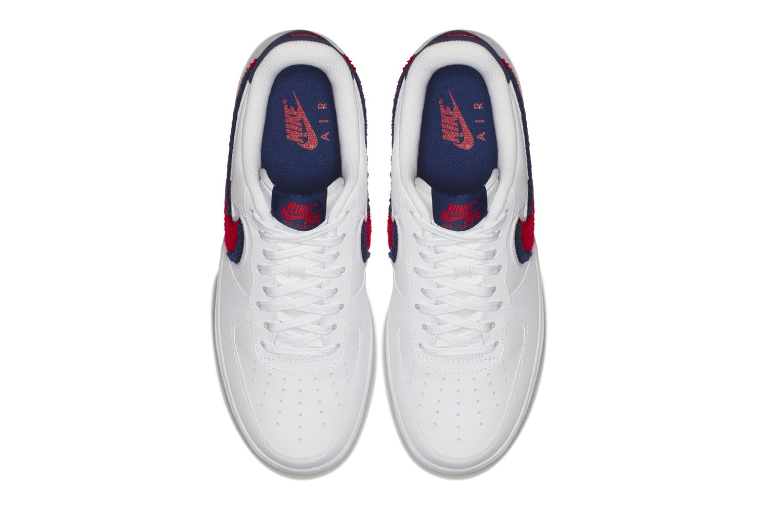 Photos Air Force 1 "Chenille Swoosh"