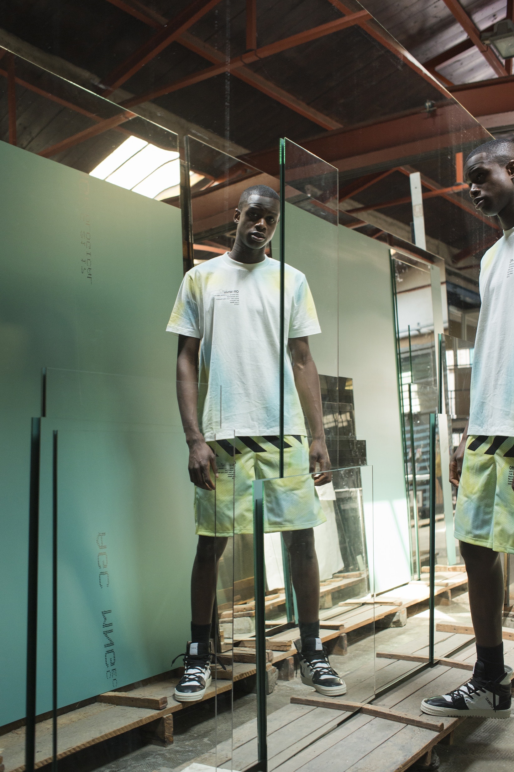Photos Collection OFF-WHITE™ x The Webster