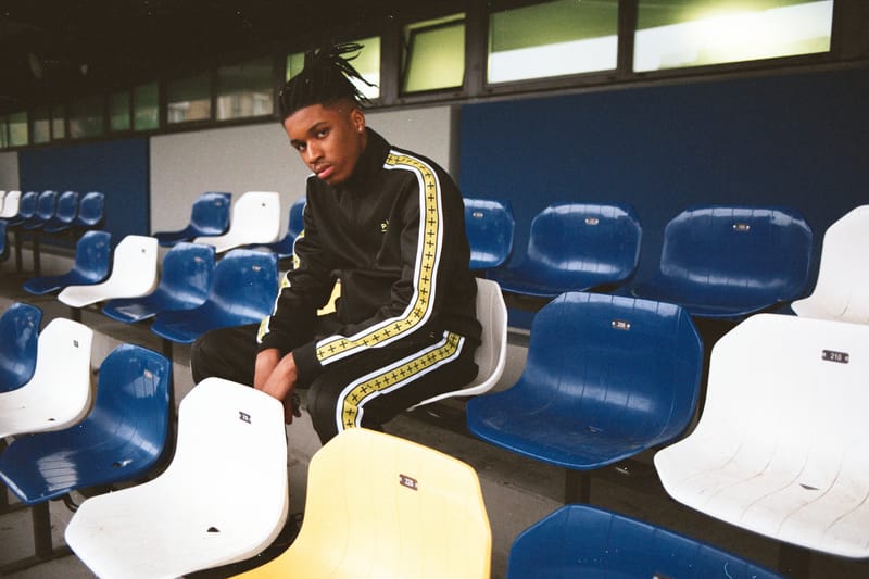 Paris Loves Us S'Inspire De La Culture Football Avec Son "Positive Pack"