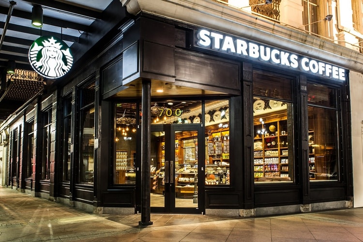 Starbucks Ferme Aujourd'hui Ses 8000 Boutiques Aux États-Unis Pour Former Ses Employés Contre Le Racisme