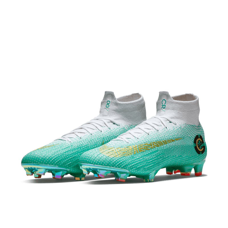 Cristiano Ronaldo, Crampons, Nike Mercurial