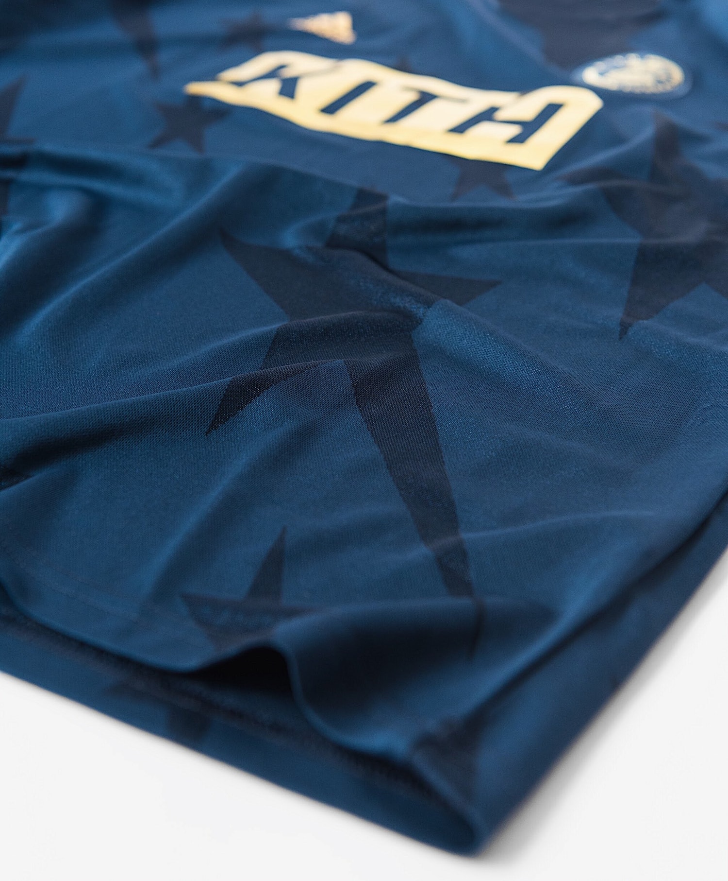 Photo Collaboration Football KITH x adidas