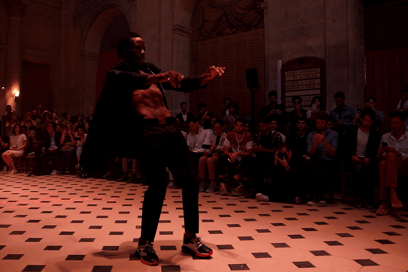 Pour Le Show Louboutin de Paris Ces 3 Chorégraphes Ont Fait Rentrer La Rue Dans Une Eglise