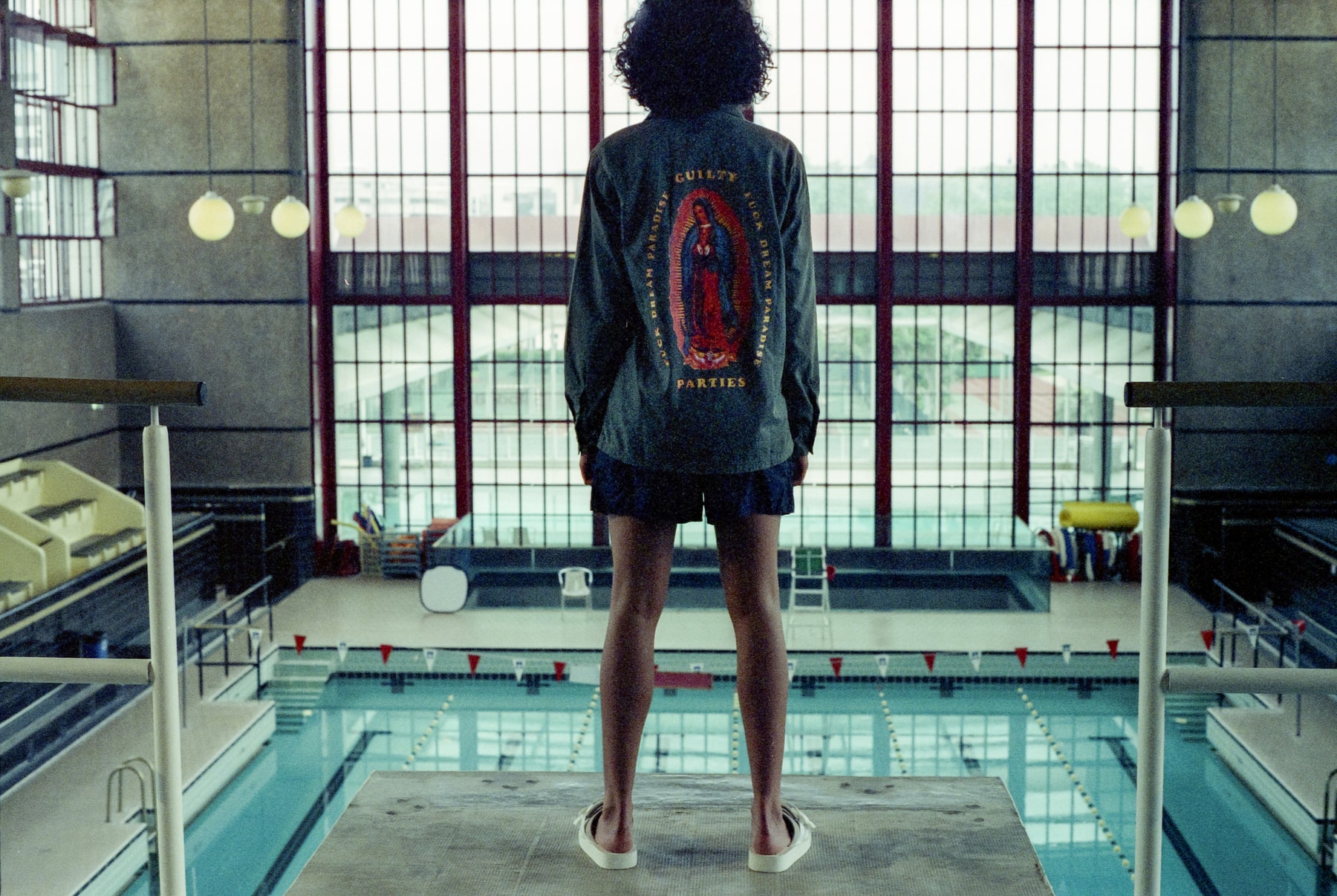 rayon, frais, bordeaux, shop, sneaker, culture