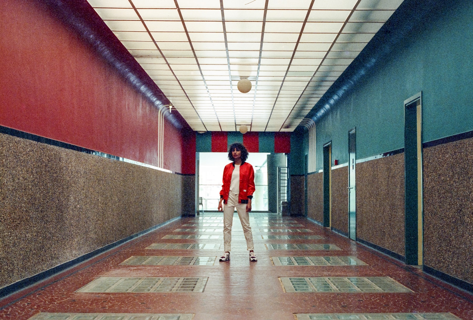 rayon, frais, bordeaux, shop, sneaker, culture