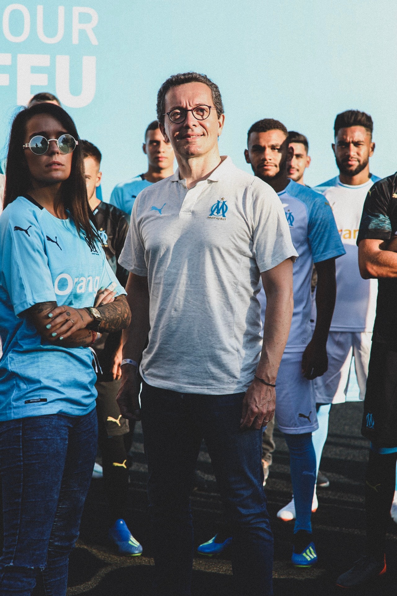 L'OM Présente Ses Nouveaux Maillots Et S’Offre Maradona Dans Une Vidéo Façon Mad Max