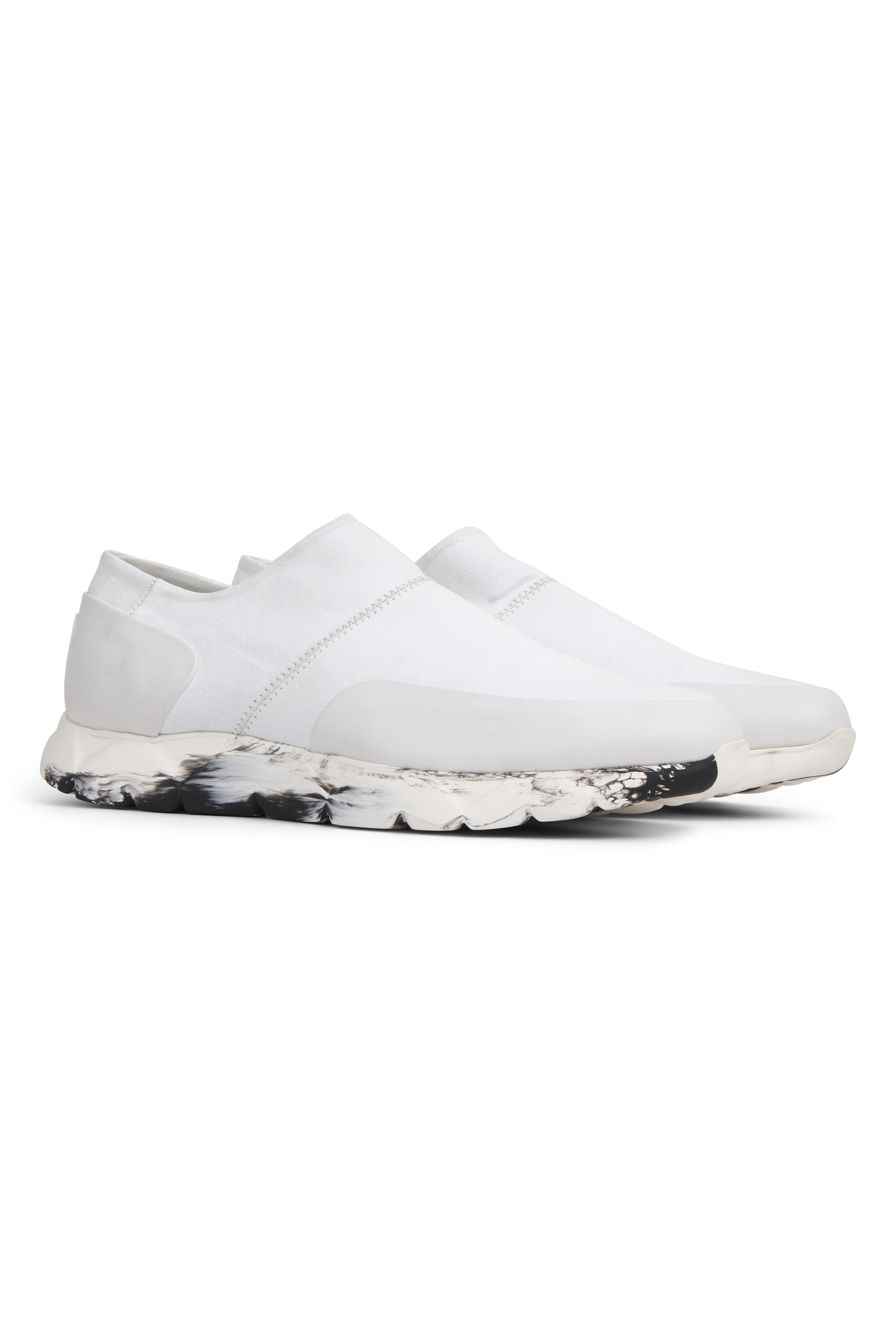 LE FLOW Paris, La Marque Française Qui Fait De Ses Sneakers Des Œuvres D'Art