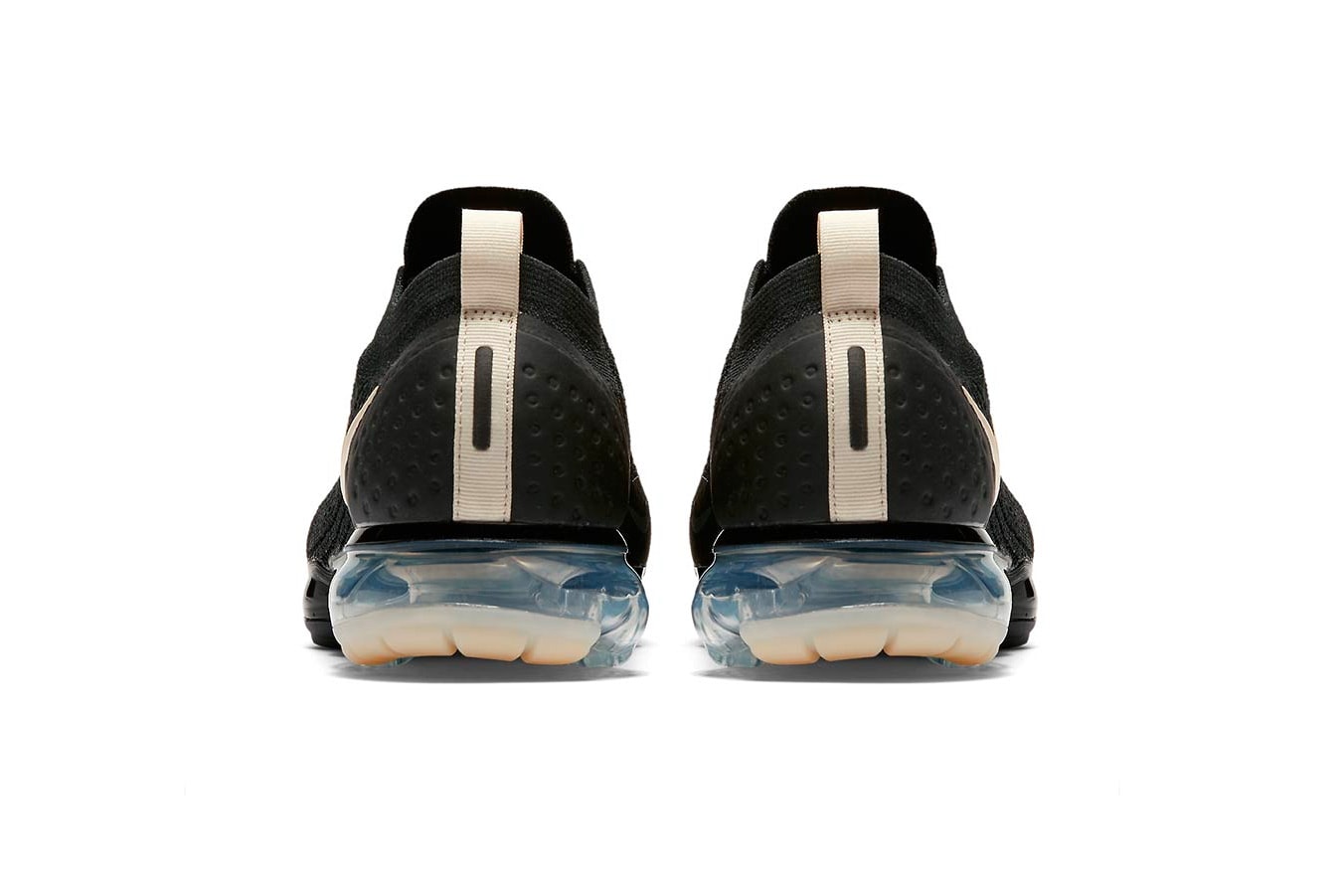 Air VaporMax Moc 2 "Black/Light Cream"