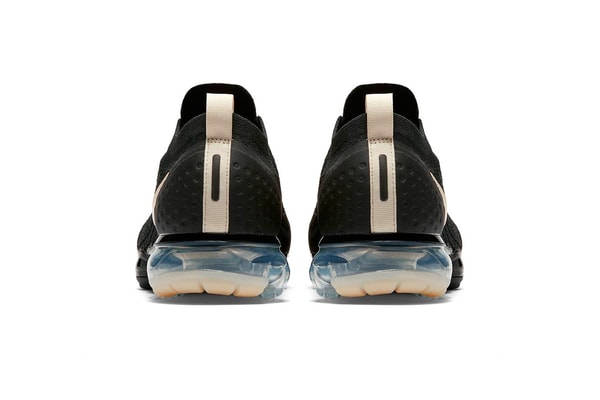 Air VaporMax Moc 2 "Black/Light Cream"